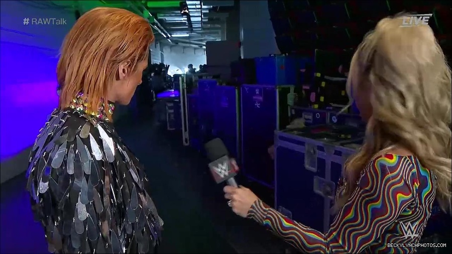 WWE_Raw_Talk_2022_05_30_720p_WEB_h264-HEEL_mp4_000883388.jpg