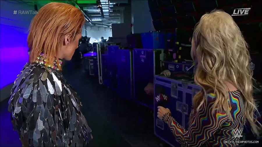 WWE_Raw_Talk_2022_05_30_720p_WEB_h264-HEEL_mp4_000883788.jpg
