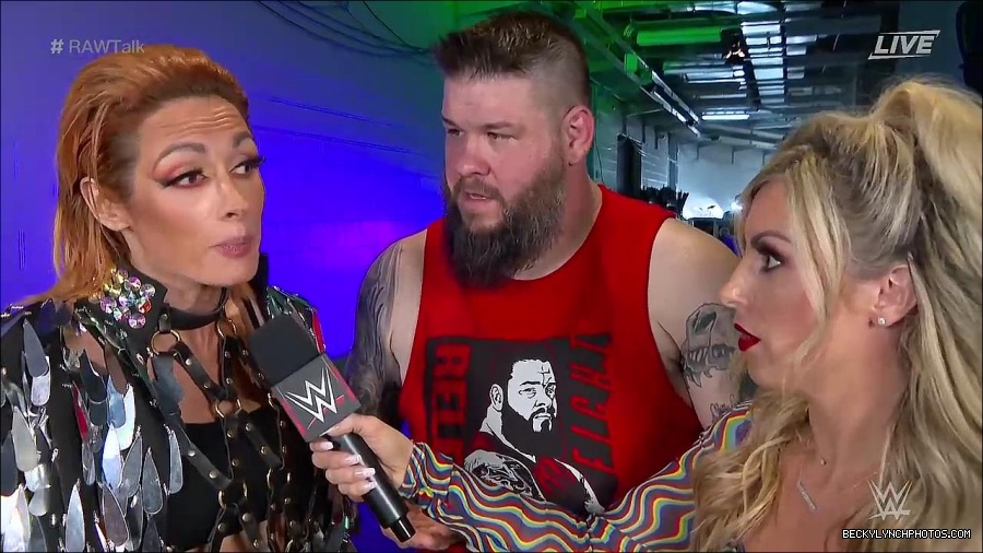 WWE_Raw_Talk_2022_05_30_720p_WEB_h264-HEEL_mp4_000945788.jpg