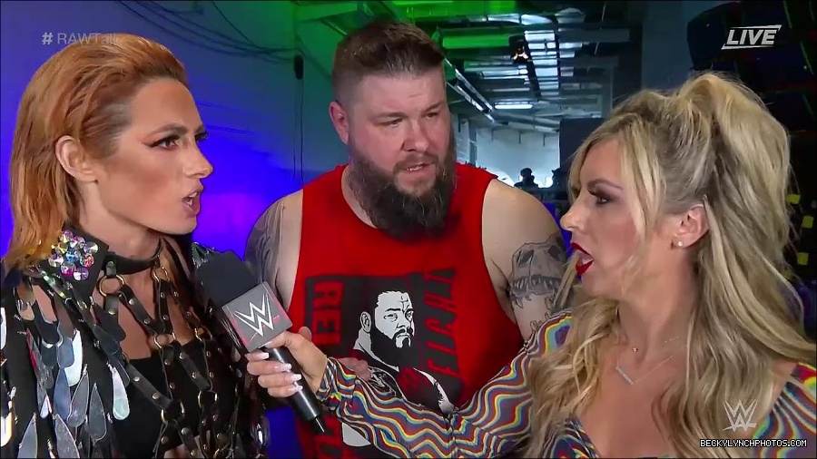 WWE_Raw_Talk_2022_05_30_720p_WEB_h264-HEEL_mp4_000954588.jpg