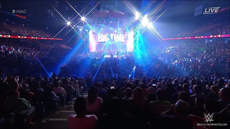 WWE_Hell_In_A_Cell_2022_720p_WEB_h264-HEEL_mp4_000606821.jpg