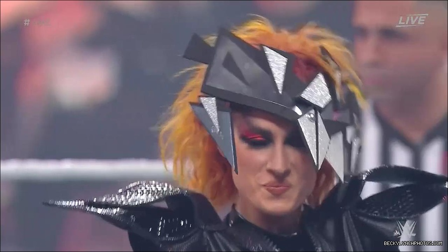 WWE_Hell_In_A_Cell_2022_720p_WEB_h264-HEEL_mp4_000615221.jpg