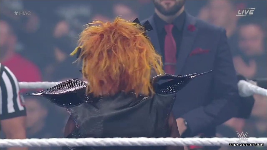 WWE_Hell_In_A_Cell_2022_720p_WEB_h264-HEEL_mp4_000618021.jpg
