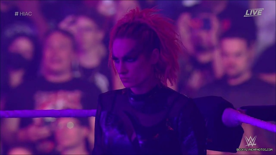 WWE_Hell_In_A_Cell_2022_720p_WEB_h264-HEEL_mp4_000684021.jpg
