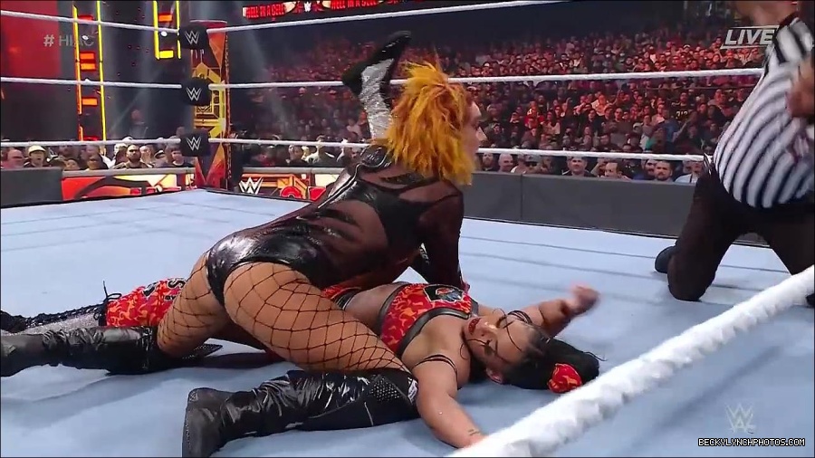 WWE_Hell_In_A_Cell_2022_720p_WEB_h264-HEEL_mp4_001791154.jpg