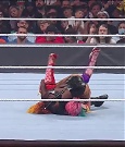 WWE_Hell_In_A_Cell_2022_720p_WEB_h264-HEEL_mp4_001871154.jpg