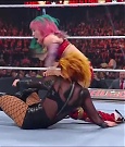 WWE_Hell_In_A_Cell_2022_720p_WEB_h264-HEEL_mp4_001875954.jpg
