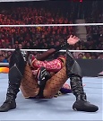 WWE_Hell_In_A_Cell_2022_720p_WEB_h264-HEEL_mp4_001913554.jpg