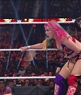 WWE_Hell_In_A_Cell_2022_720p_WEB_h264-HEEL_mp4_001935554.jpg