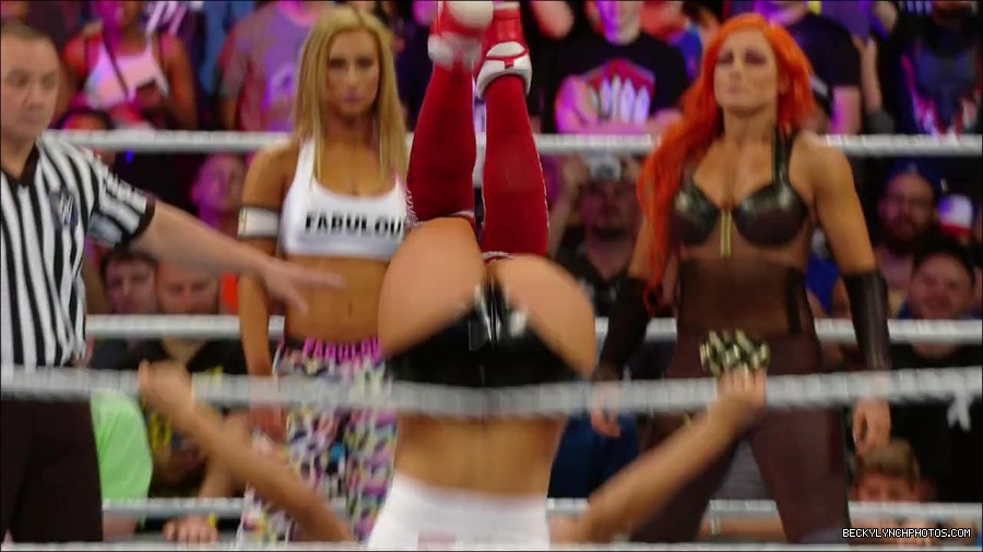 TOTAL_SUMMERSLAM_mp4_002359600.jpg