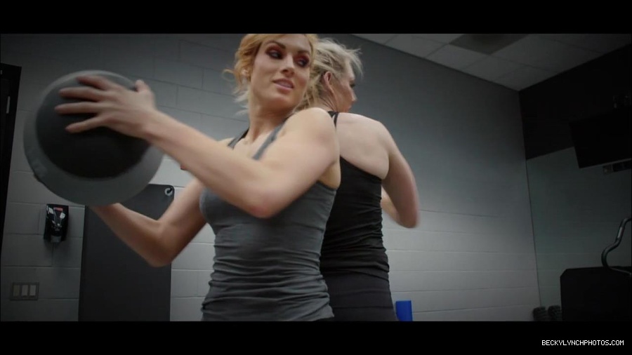 2016_WWE_Draft_mp4_000268633.jpg