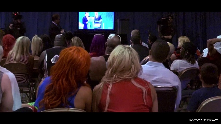 2016_WWE_Draft_mp4_000831733.jpg