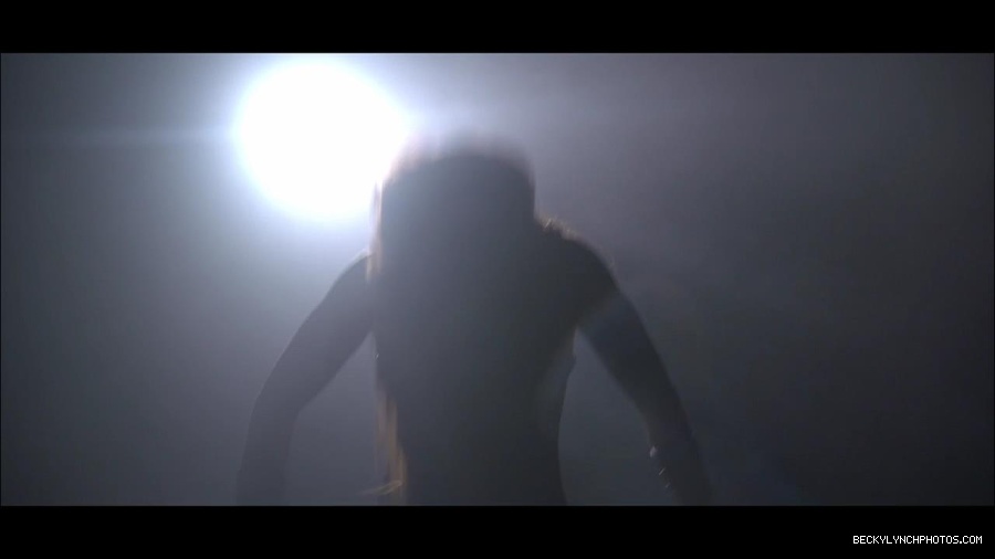 2016_WWE_Draft_mp4_001378366.jpg