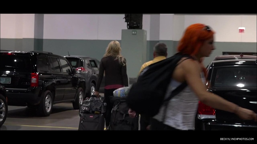 2016_WWE_Draft_mp4_001406566.jpg
