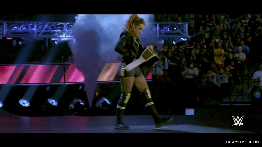 The_2019_WWE_Draft_mp4_000817100.jpg