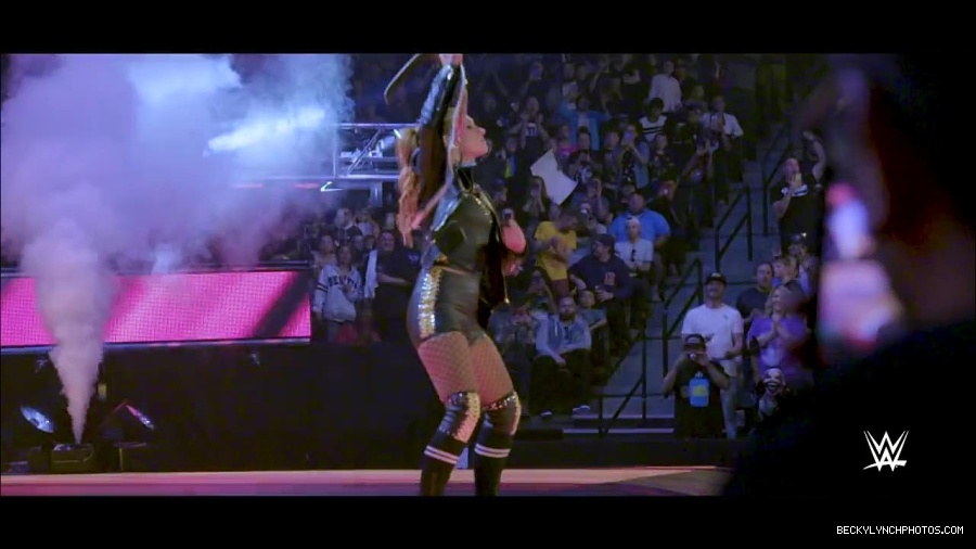 The_2019_WWE_Draft_mp4_000822700.jpg