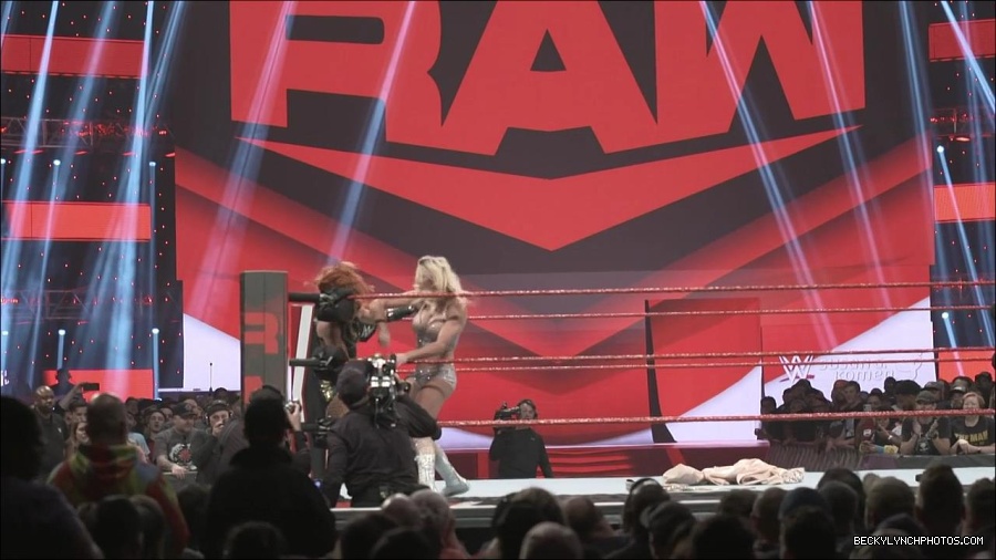 The_2019_WWE_Draft_mp4_000831900.jpg