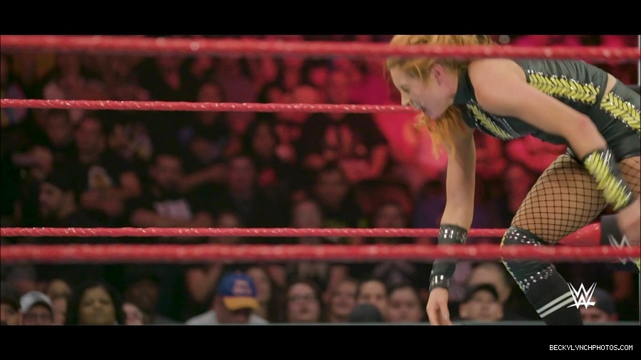 The_2019_WWE_Draft_mp4_000835500.jpg