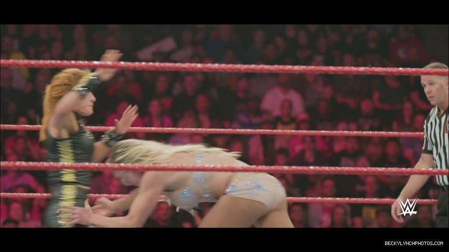 The_2019_WWE_Draft_mp4_000844700.jpg