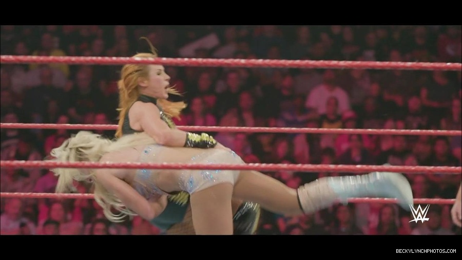 The_2019_WWE_Draft_mp4_000845500.jpg