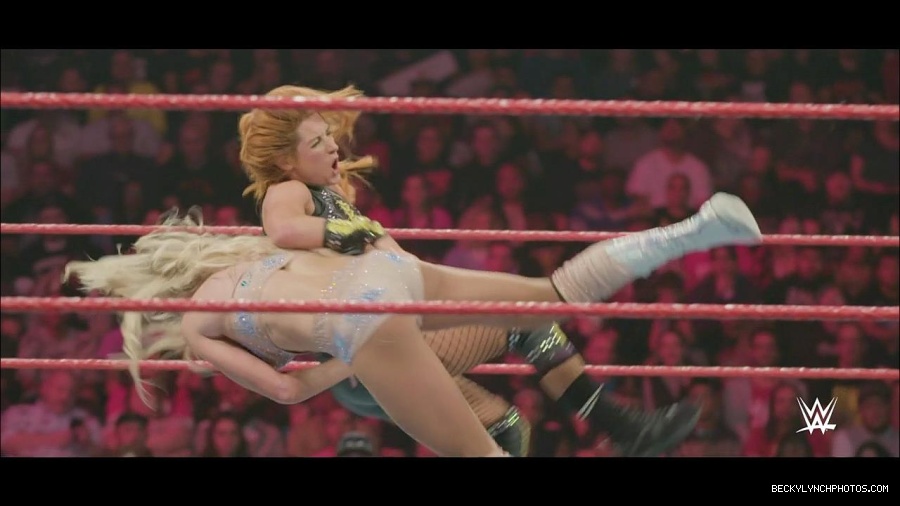The_2019_WWE_Draft_mp4_000845900.jpg