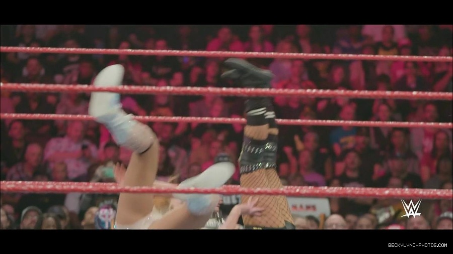 The_2019_WWE_Draft_mp4_000847900.jpg