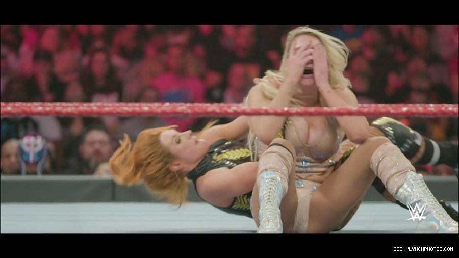 The_2019_WWE_Draft_mp4_000848700.jpg