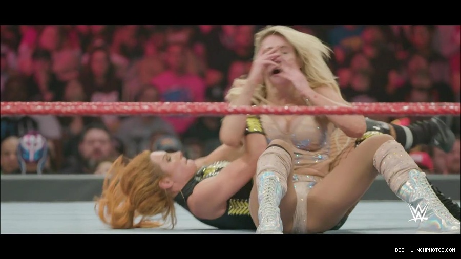 The_2019_WWE_Draft_mp4_000849100.jpg