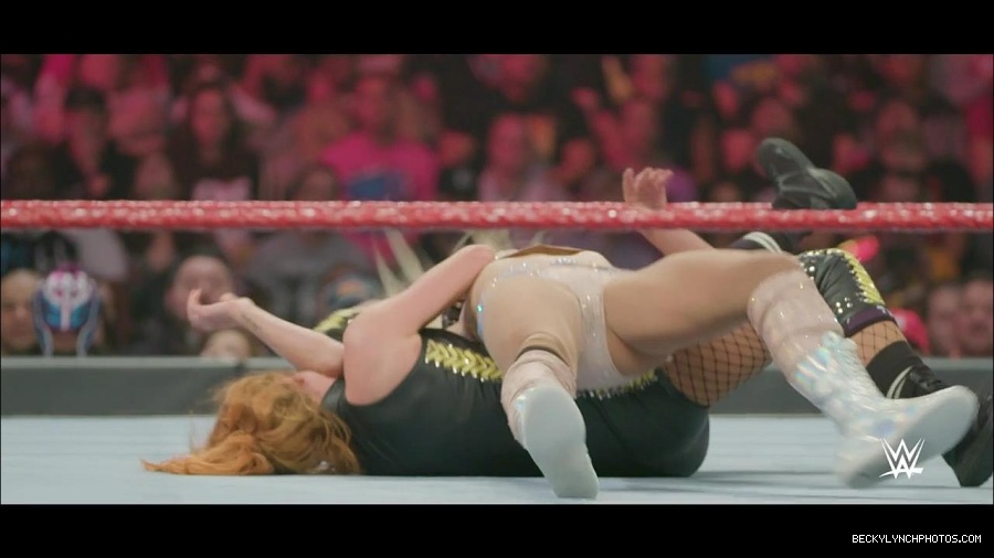 The_2019_WWE_Draft_mp4_000850300.jpg