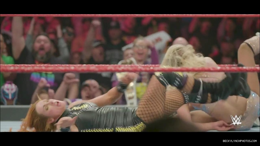 The_2019_WWE_Draft_mp4_000855900.jpg