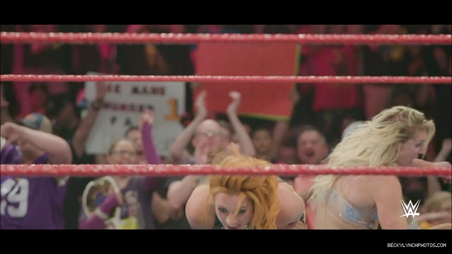 The_2019_WWE_Draft_mp4_000857500.jpg