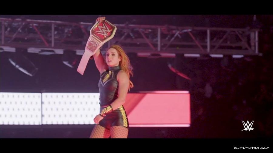 The_2019_WWE_Draft_mp4_000862700.jpg