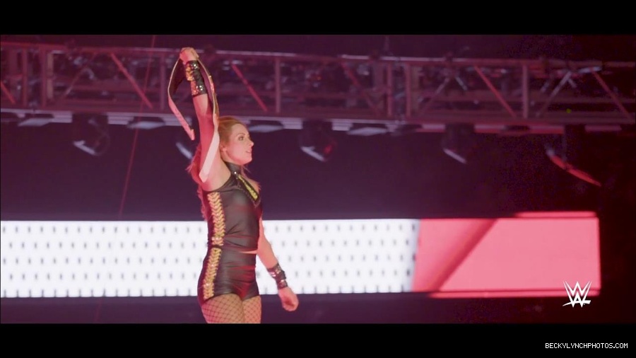 The_2019_WWE_Draft_mp4_000867100.jpg