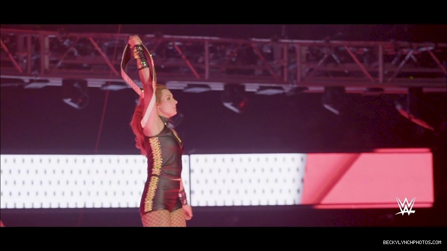 The_2019_WWE_Draft_mp4_000867500.jpg