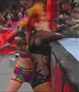 WWE_Monday_Night_Raw_2022_06_13_720p_HDTV_x264-NWCHD_mp4_002204604.jpg