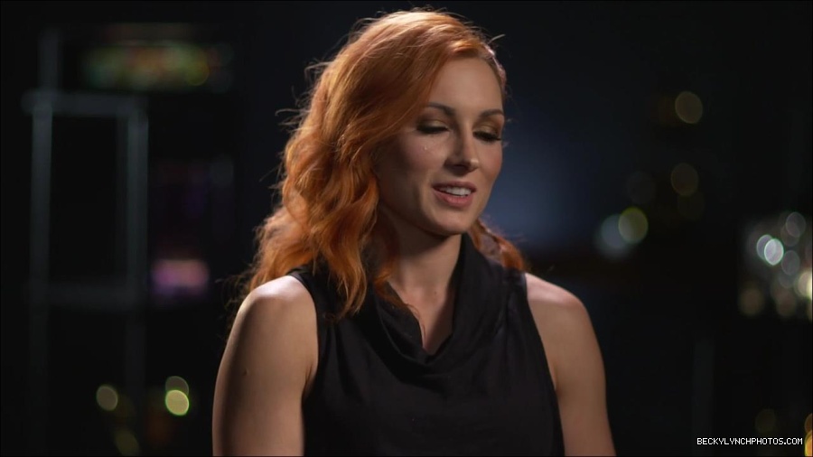 BECKY_PICKS_BRYAN_VS_ROLLINS_mp4_000003866.jpg