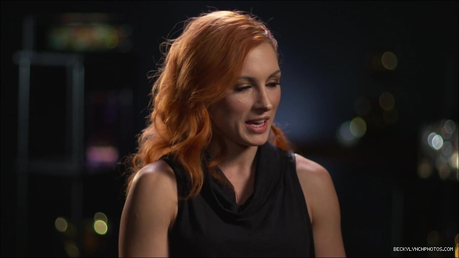 BECKY_PICKS_BRYAN_VS_ROLLINS_mp4_000006266.jpg