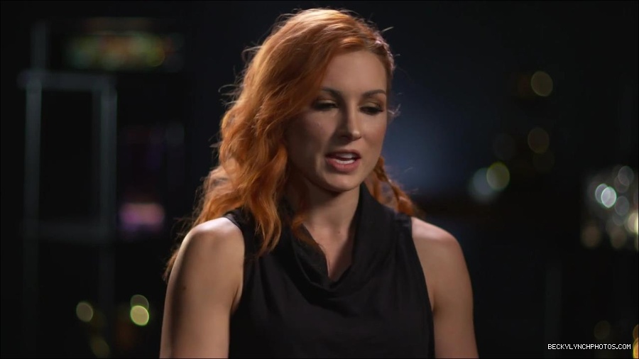 BECKY_PICKS_BRYAN_VS_ROLLINS_mp4_000030666.jpg