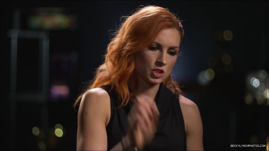 BECKY_PICKS_BRYAN_VS_ROLLINS_mp4_000031466.jpg