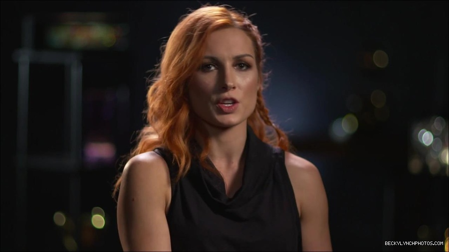 BECKY_PICKS_BRYAN_VS_ROLLINS_mp4_000032266.jpg