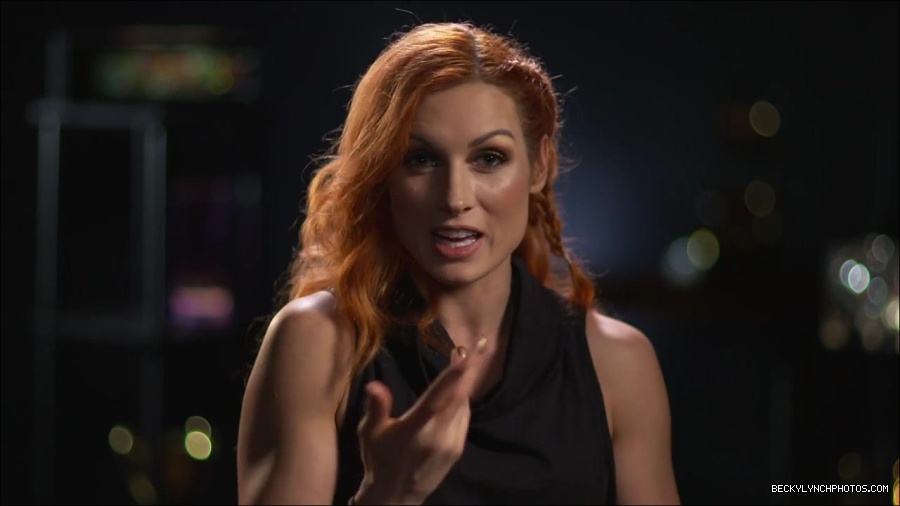 BECKY_PICKS_BRYAN_VS_ROLLINS_mp4_000050666.jpg