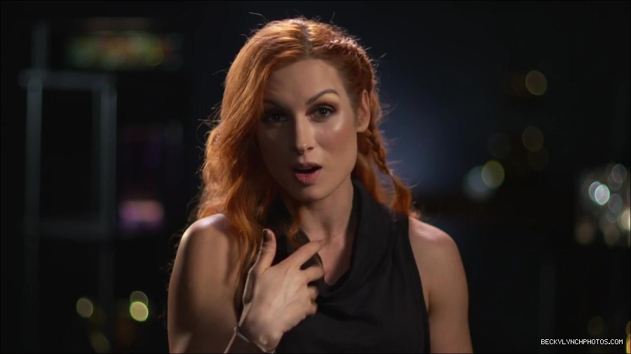 BECKY_PICKS_BRYAN_VS_ROLLINS_mp4_000051866.jpg