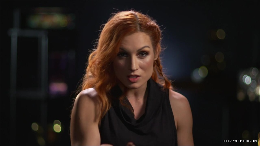BECKY_PICKS_BRYAN_VS_ROLLINS_mp4_000052266.jpg