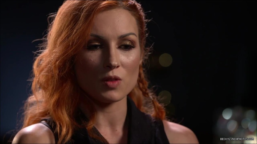 BECKY_PICKS_BRYAN_VS_ROLLINS_mp4_000054666.jpg