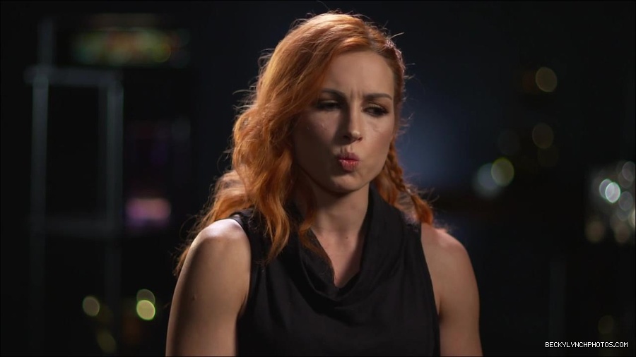 BECKY_PICKS_BRYAN_VS_ROLLINS_mp4_000065066.jpg