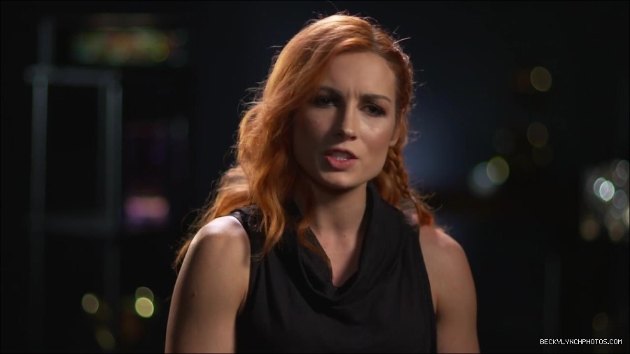 BECKY_PICKS_BRYAN_VS_ROLLINS_mp4_000065466.jpg