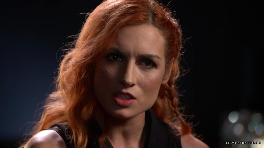 BECKY_PICKS_BRYAN_VS_ROLLINS_mp4_000067866.jpg