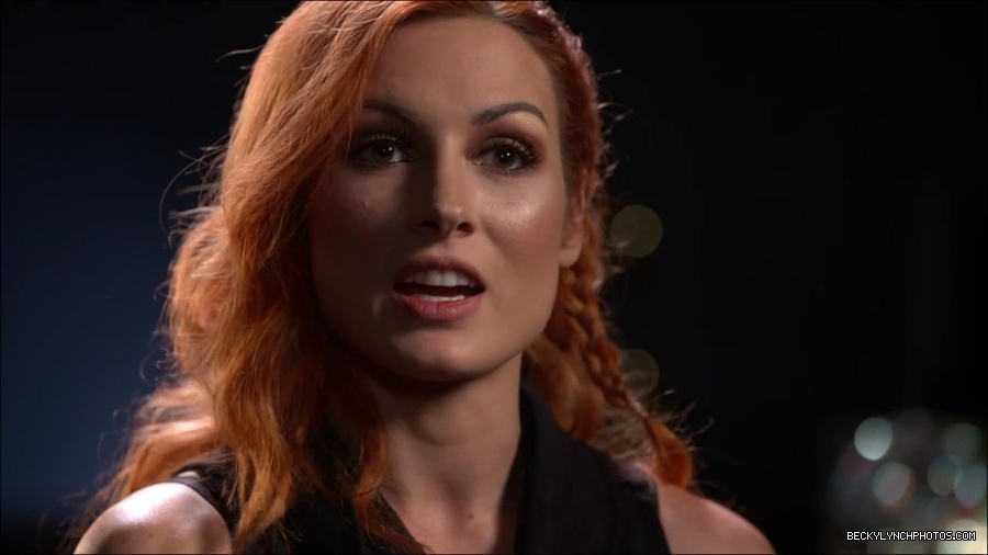 BECKY_PICKS_BRYAN_VS_ROLLINS_mp4_000068666.jpg