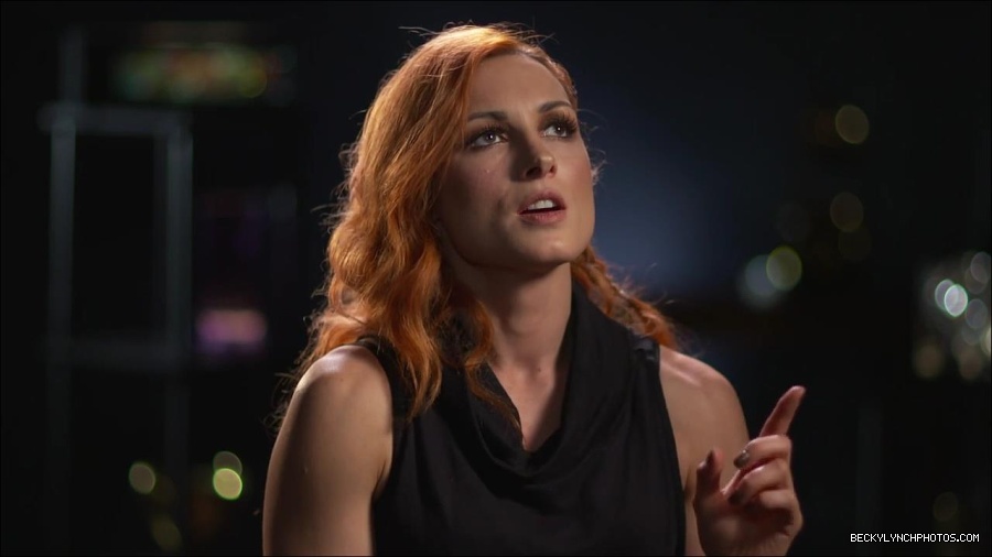 BECKY_PICKS_BRYAN_VS_ROLLINS_mp4_000076666.jpg