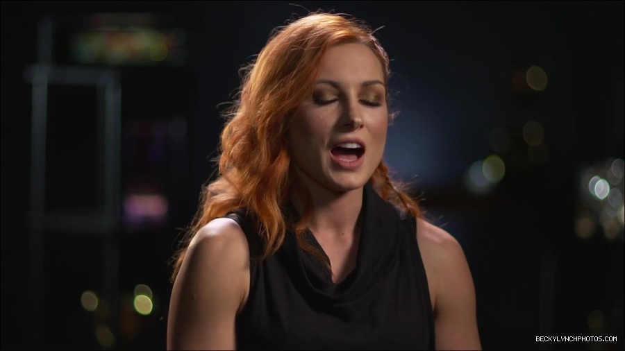 BECKY_PICKS_BRYAN_VS_ROLLINS_mp4_000078666.jpg